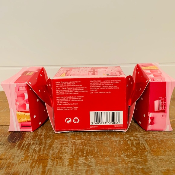 Clarisonic Radiance & Sonic Foundation Brush - Picture 3 of 5